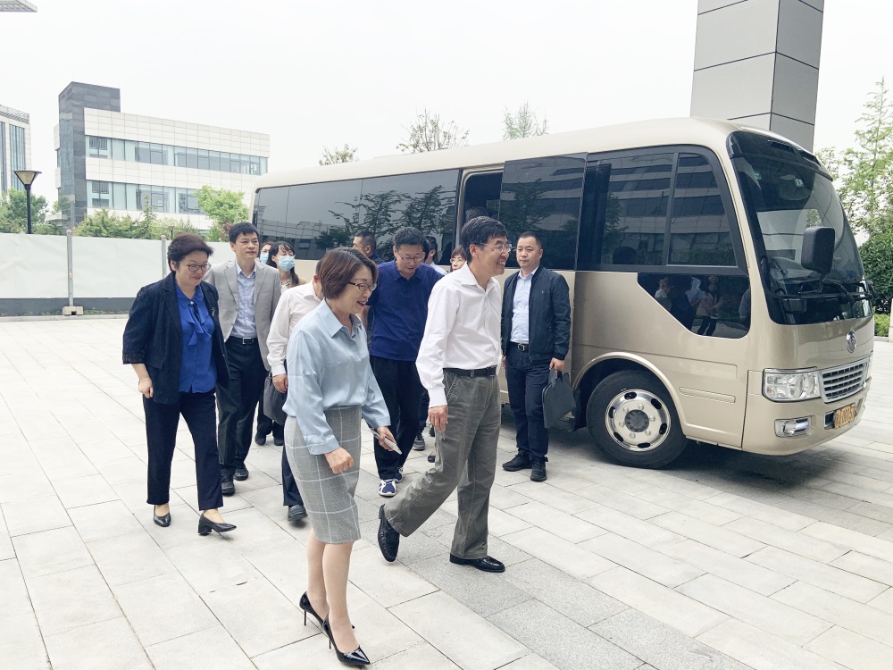 国务院发展研究中心领导莅临yp街机电子科技调研